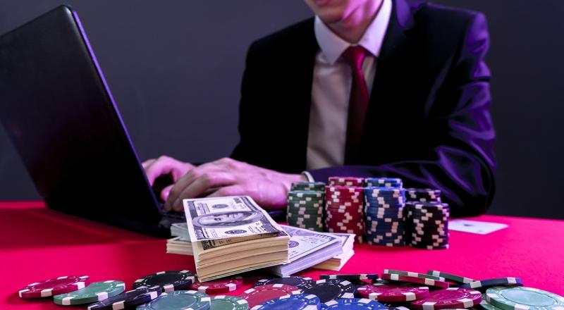 Following Etiquettes Are Important While Gambling Online
